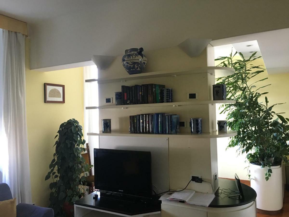 Finestra Su Genova Appartement Buitenkant foto